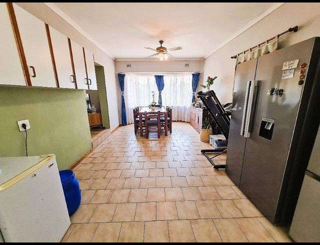 3 BEDROOM HOUSE SOLD IN MOSELEY PARK